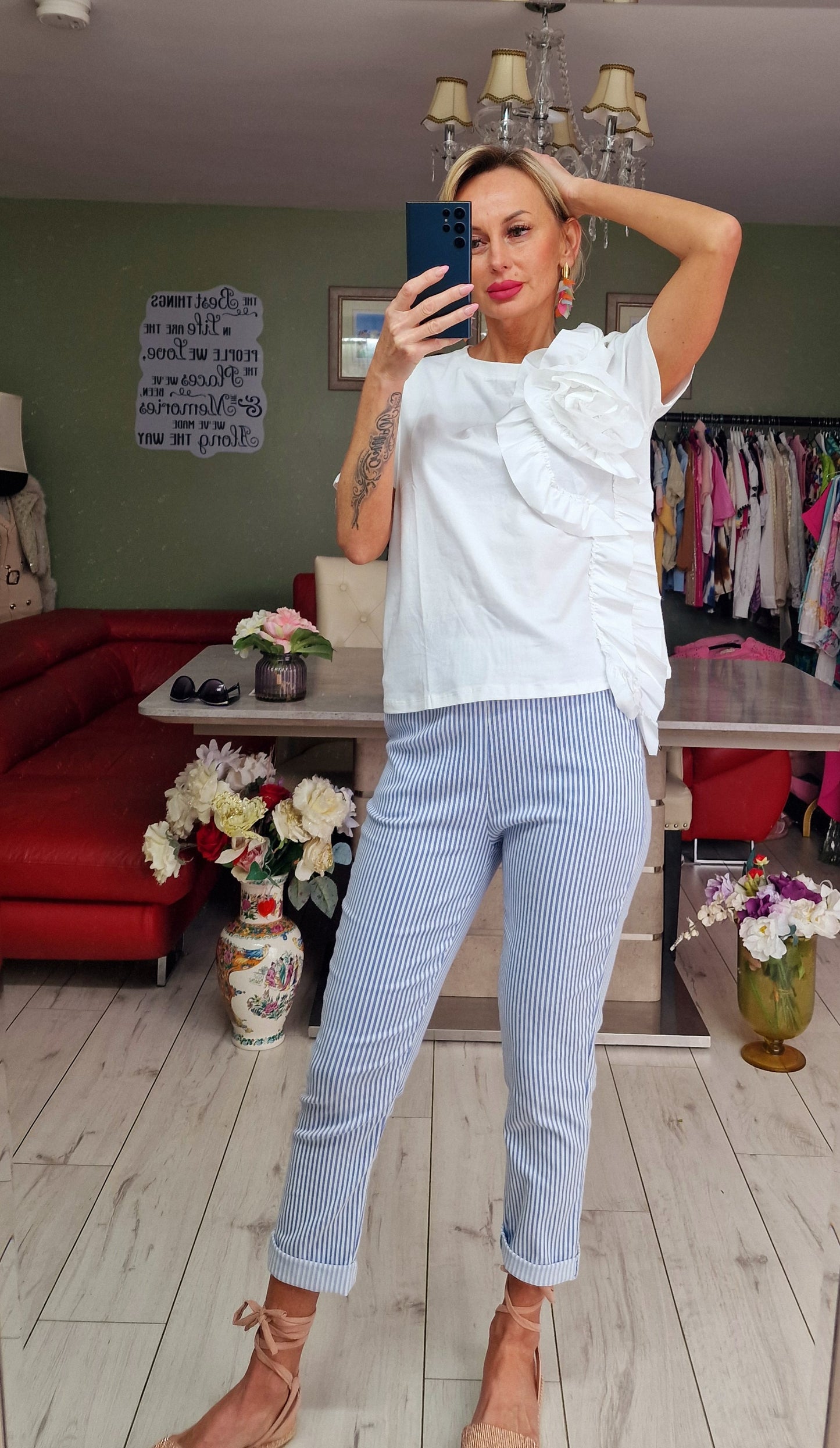 White Tshirt With Roses