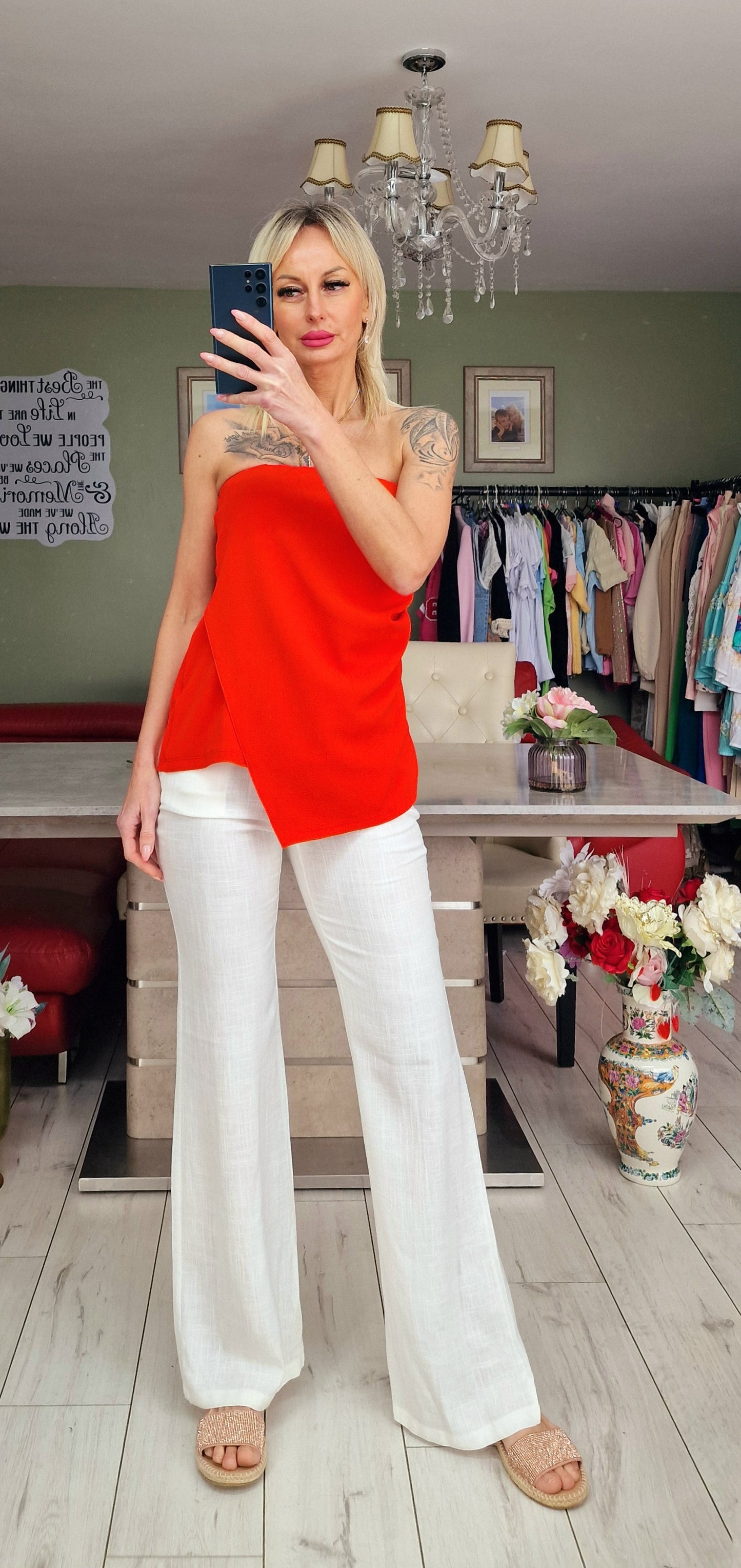 Red Sleeveless Top
