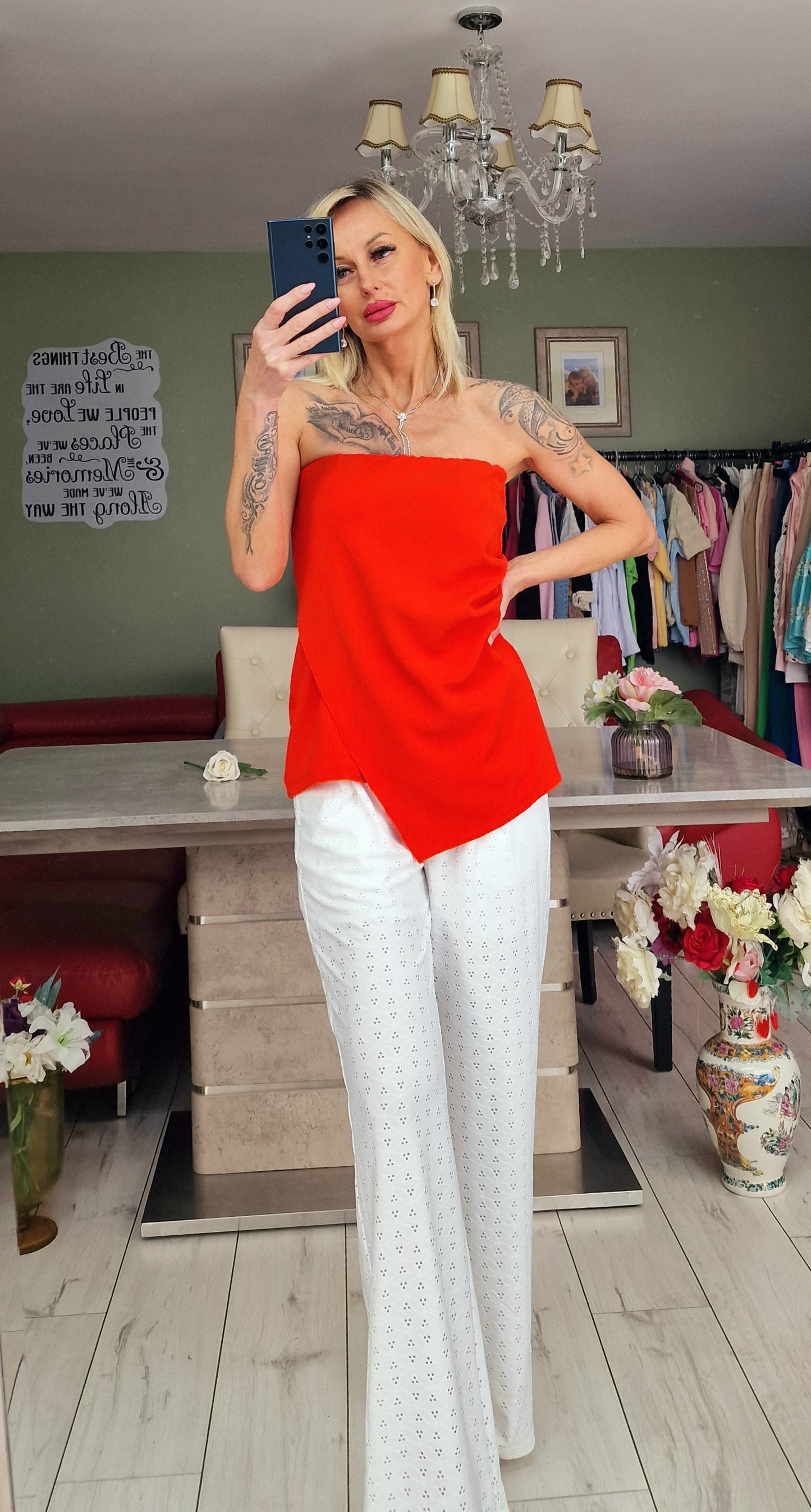 Red Sleeveless Top
