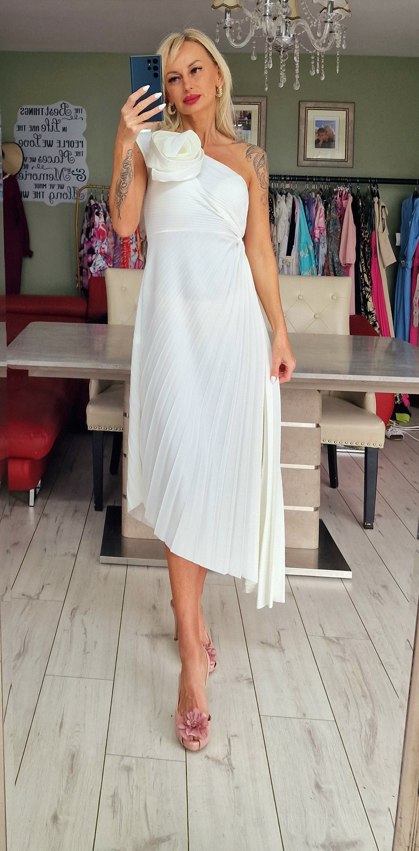 Occasion Stunning Dresses with Flower on Shoulder
