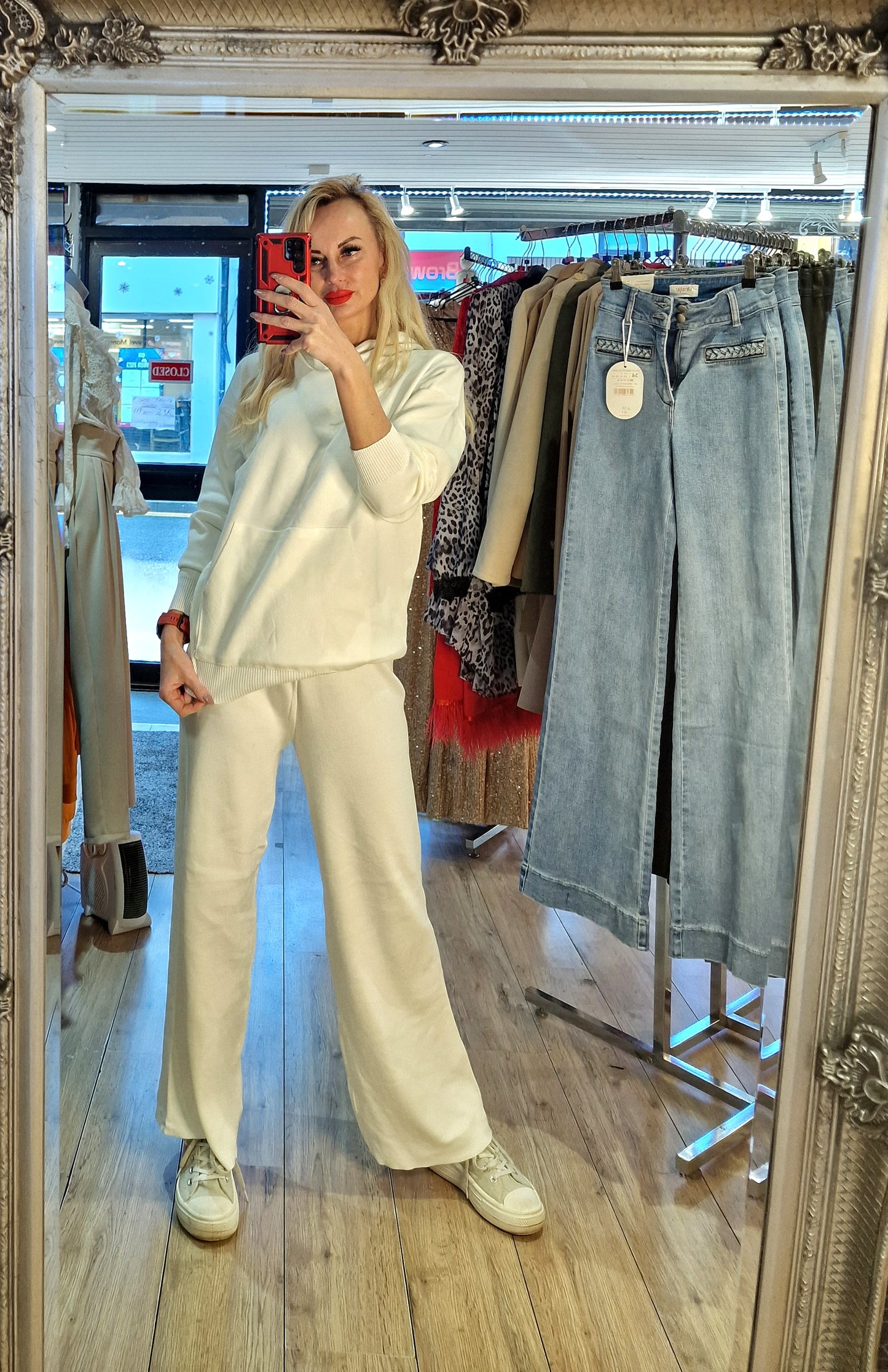 Co-Ords Set - Trousers and hoodie