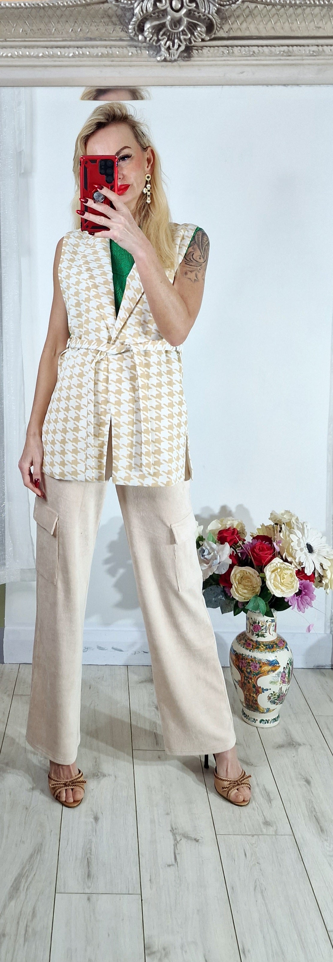 Sleeveless Jacket