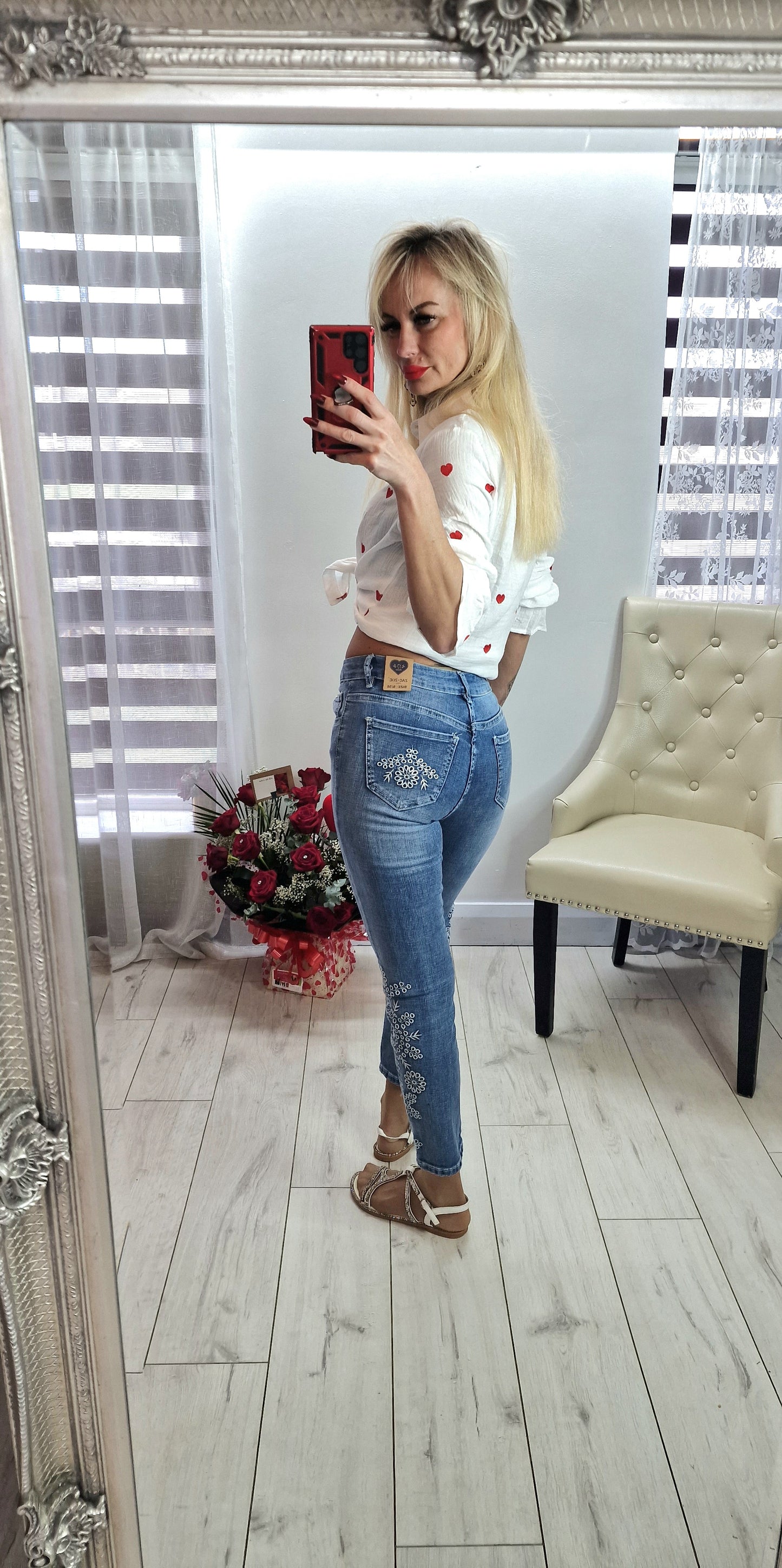 Jeans With Embroidered