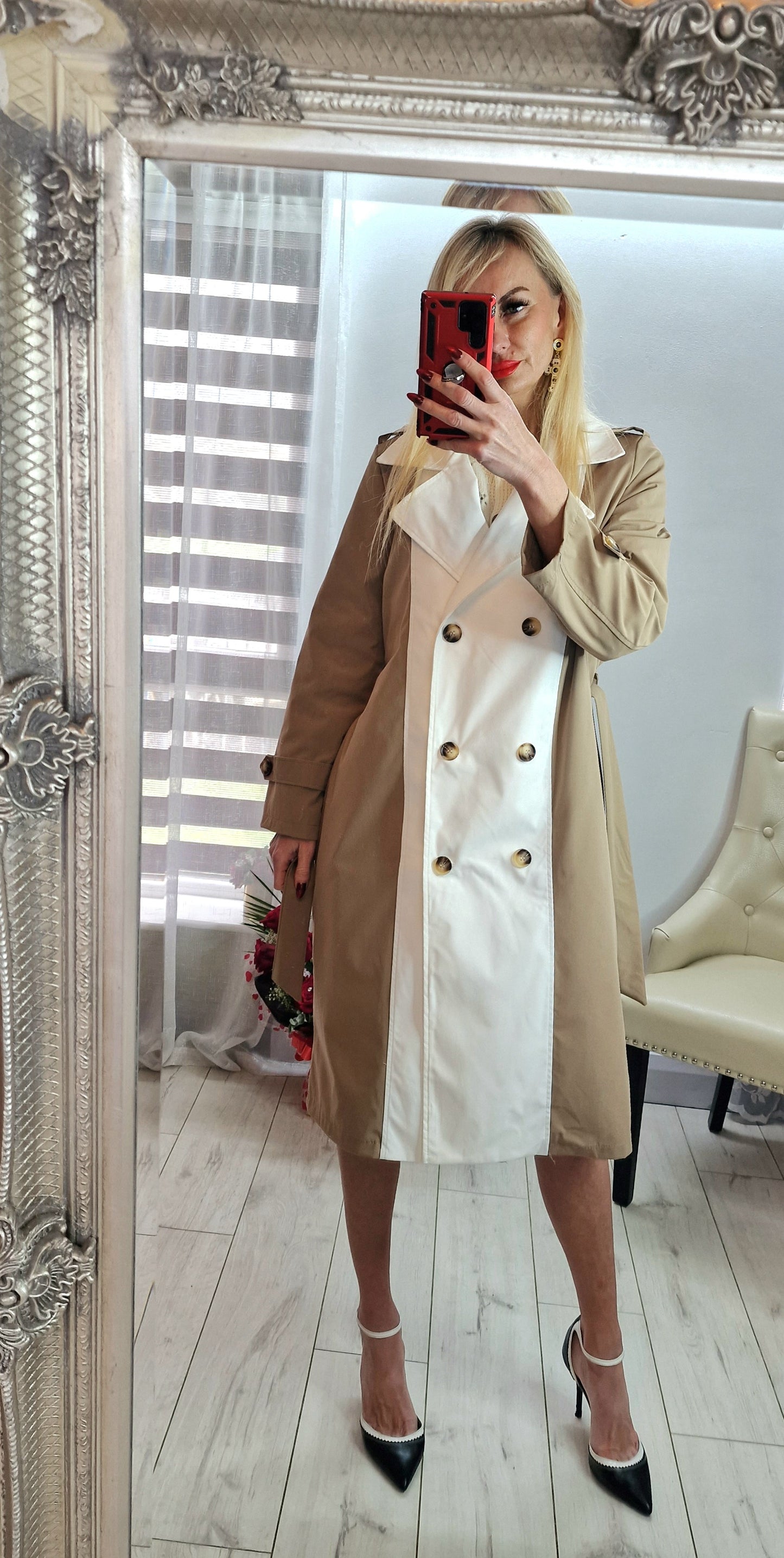 Two Colours of Trench