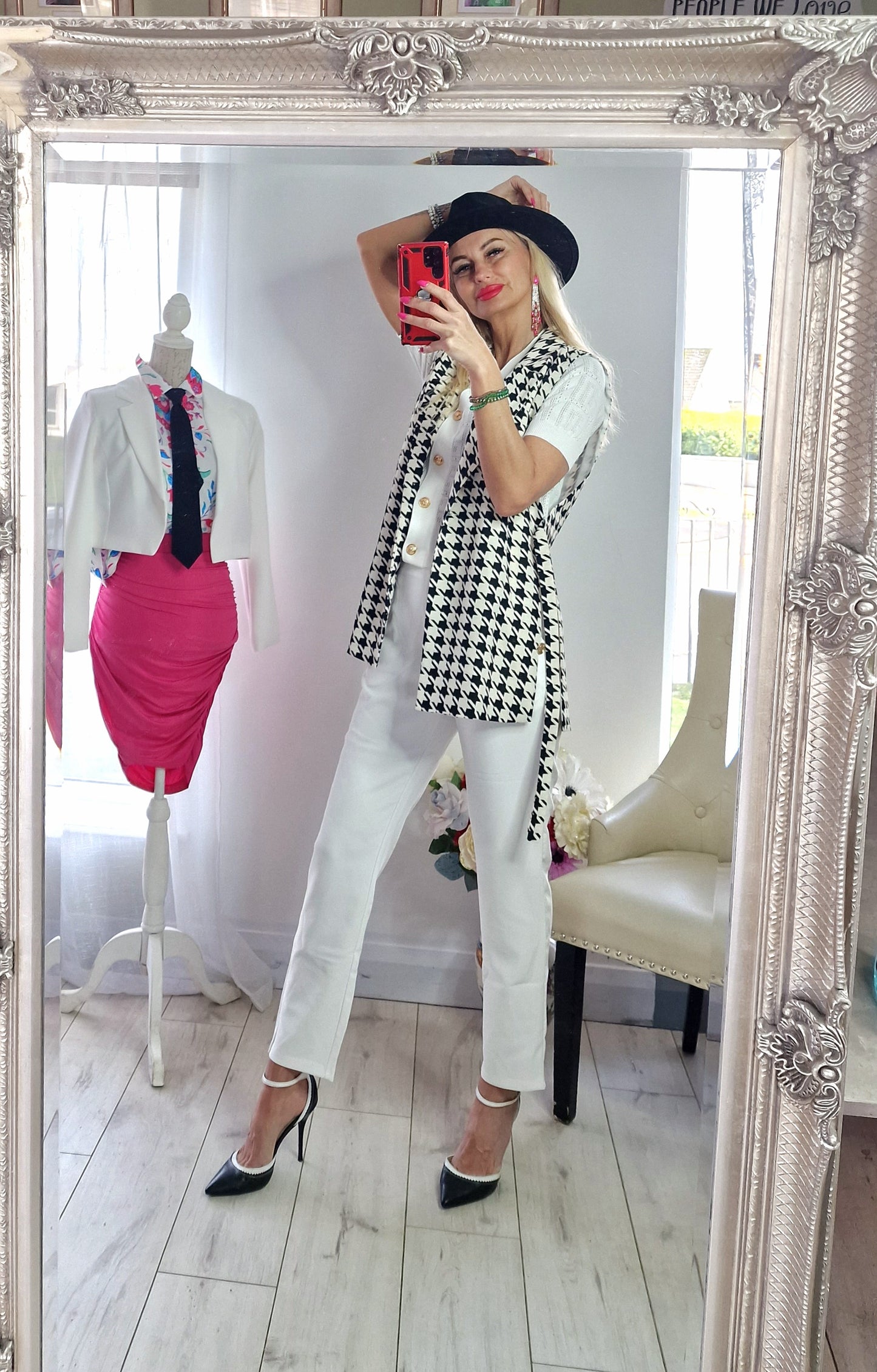 Sleeveless Blazer
