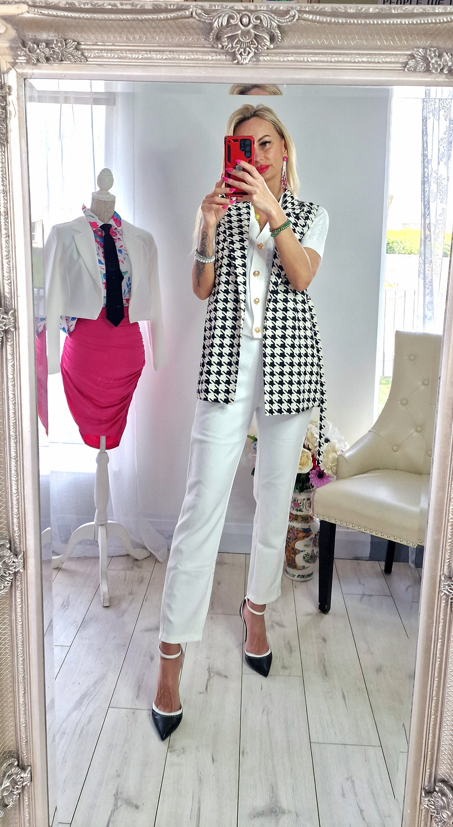 Sleeveless Blazer