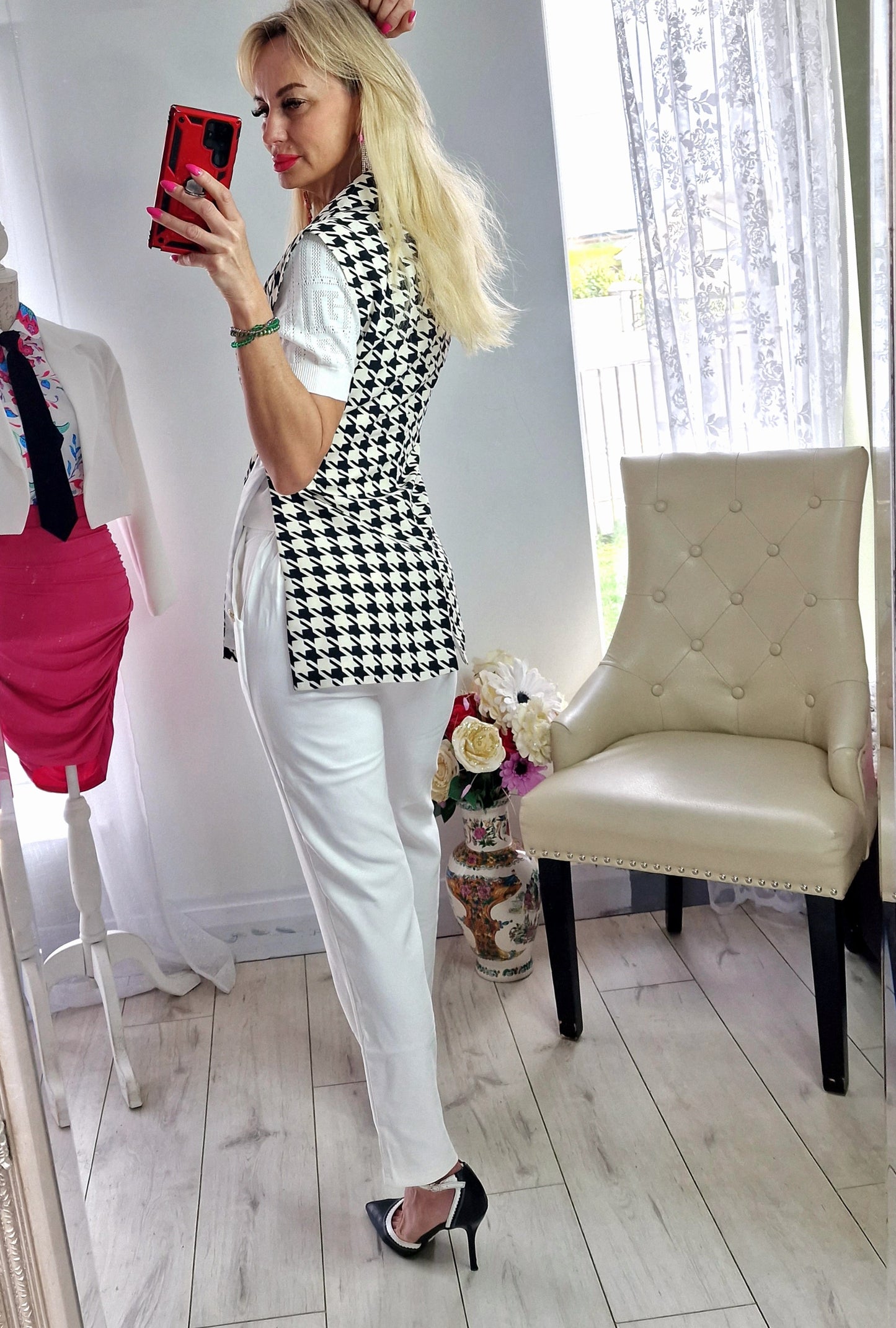 Sleeveless Blazer