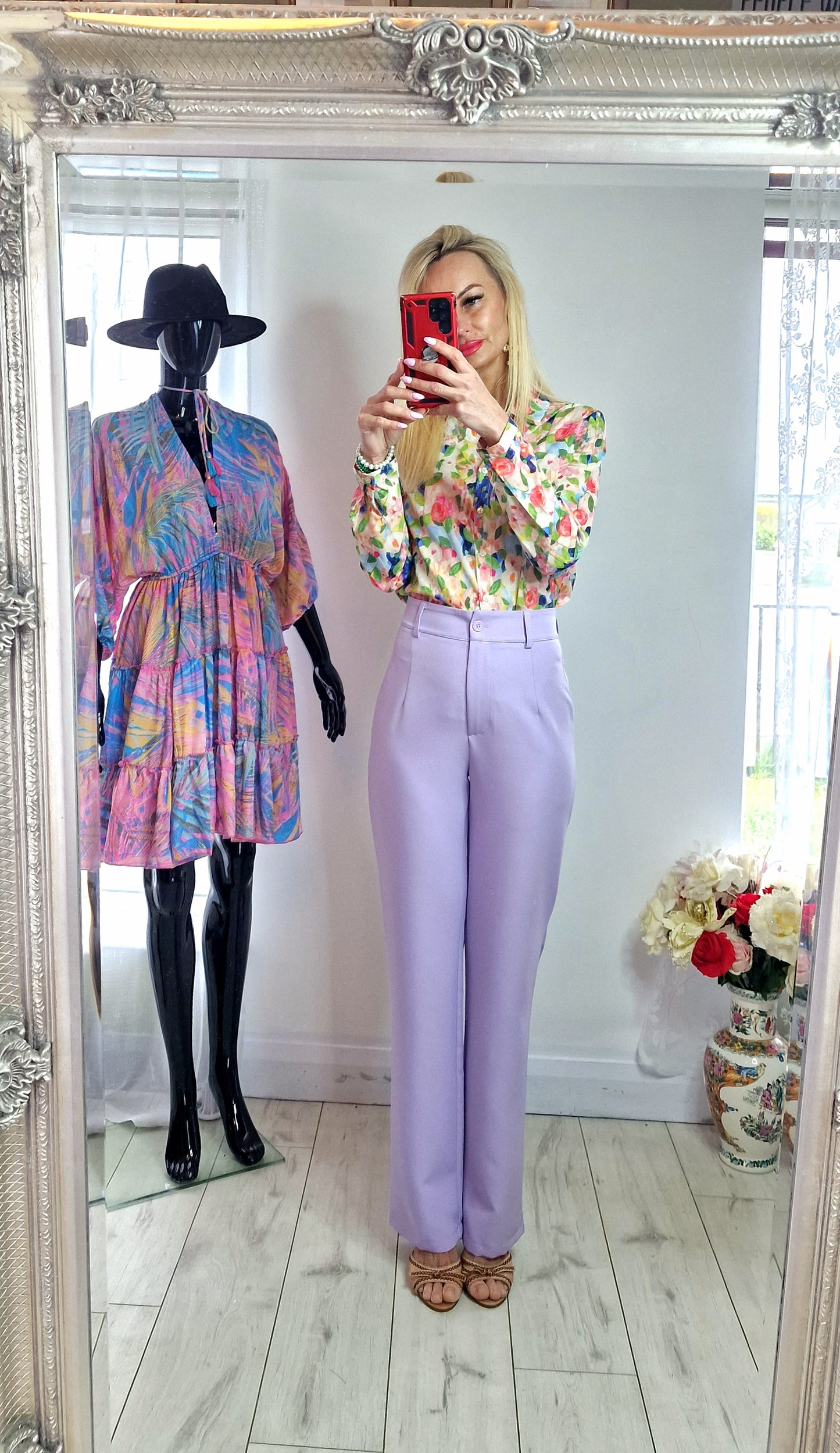 Lilac Trousers France