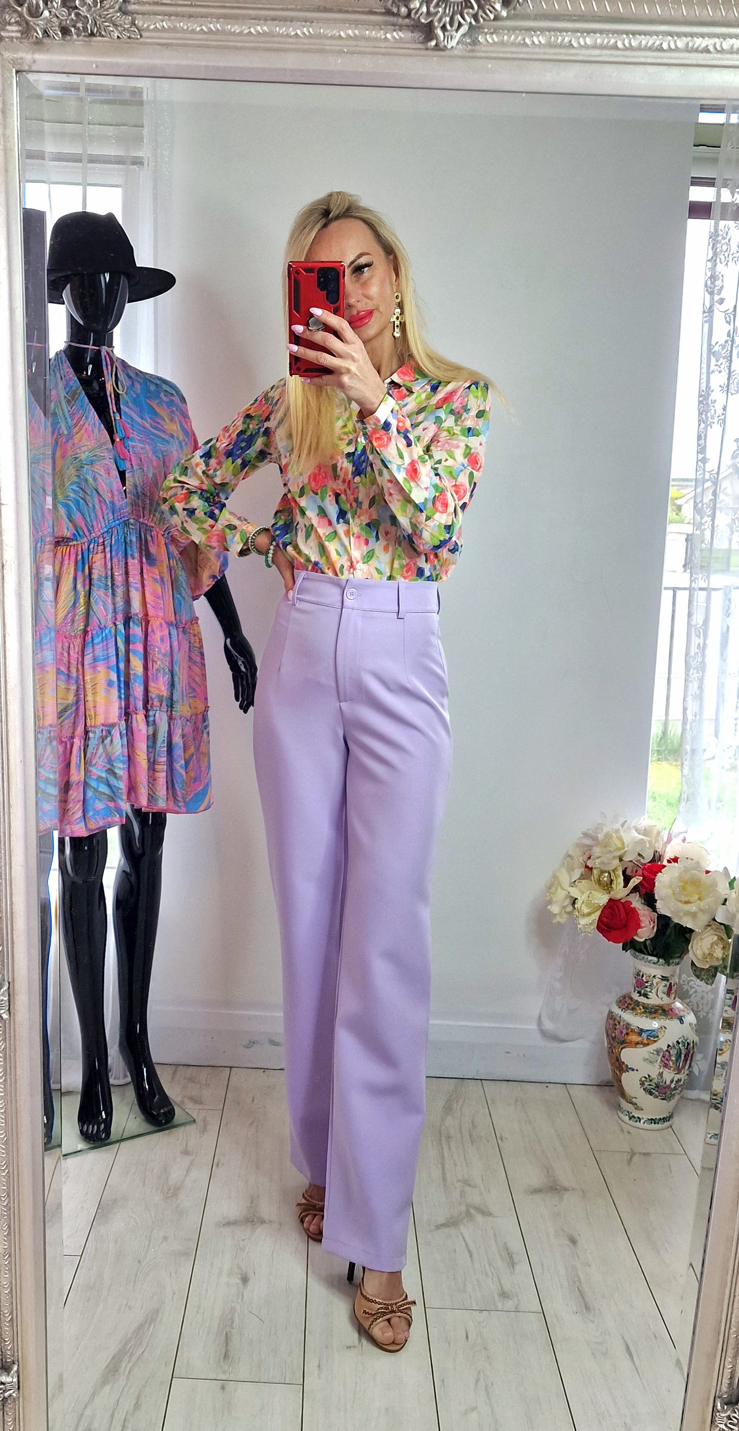 Lilac Trousers France