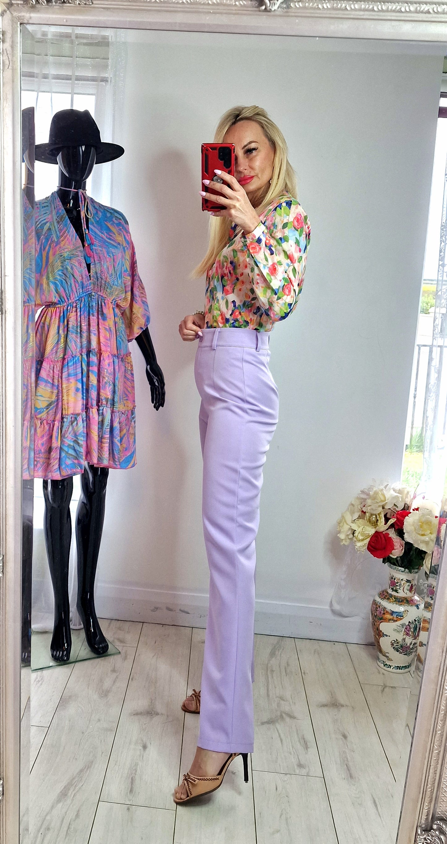 Lilac Trousers France