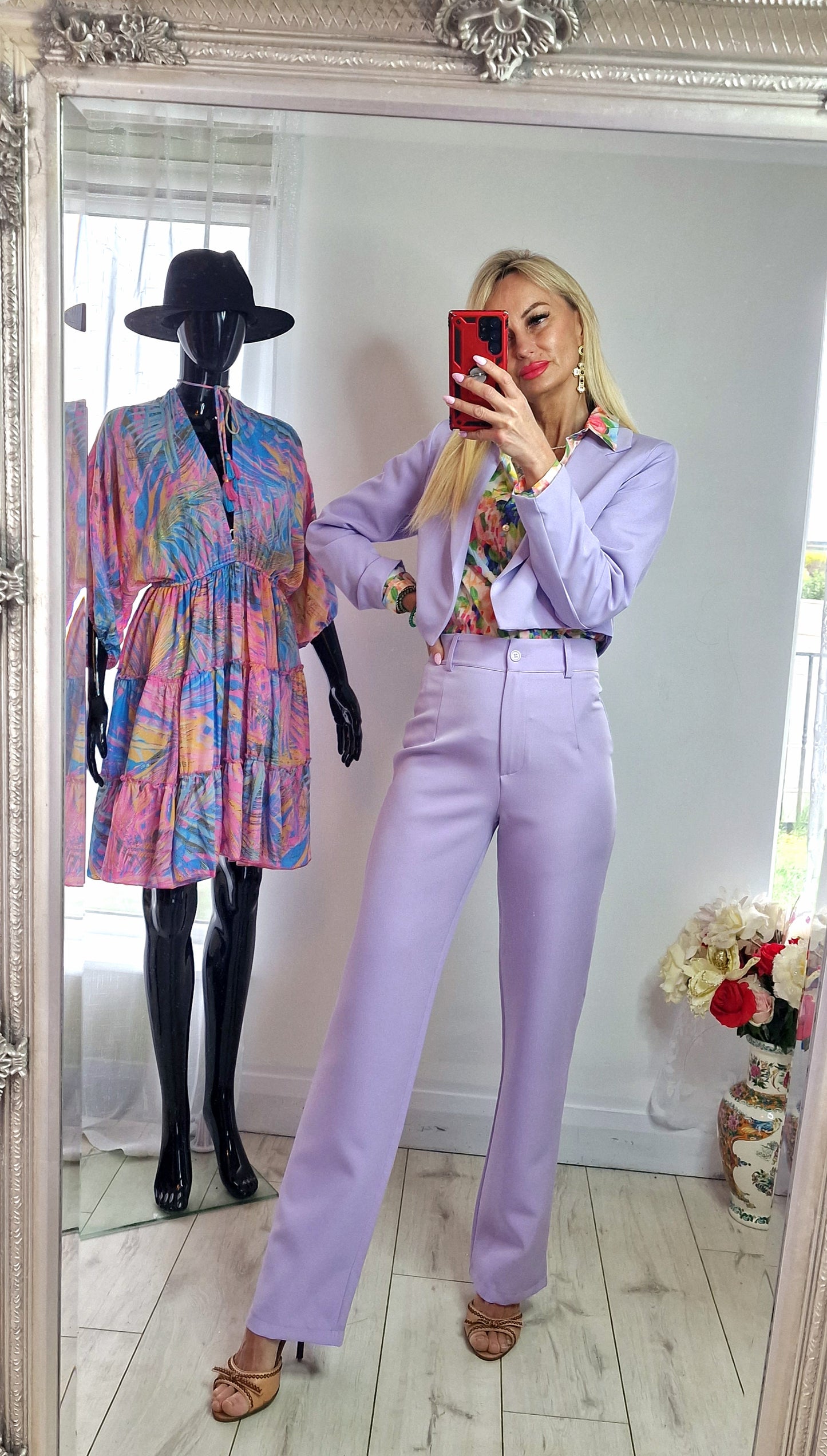 Lilac Trousers France