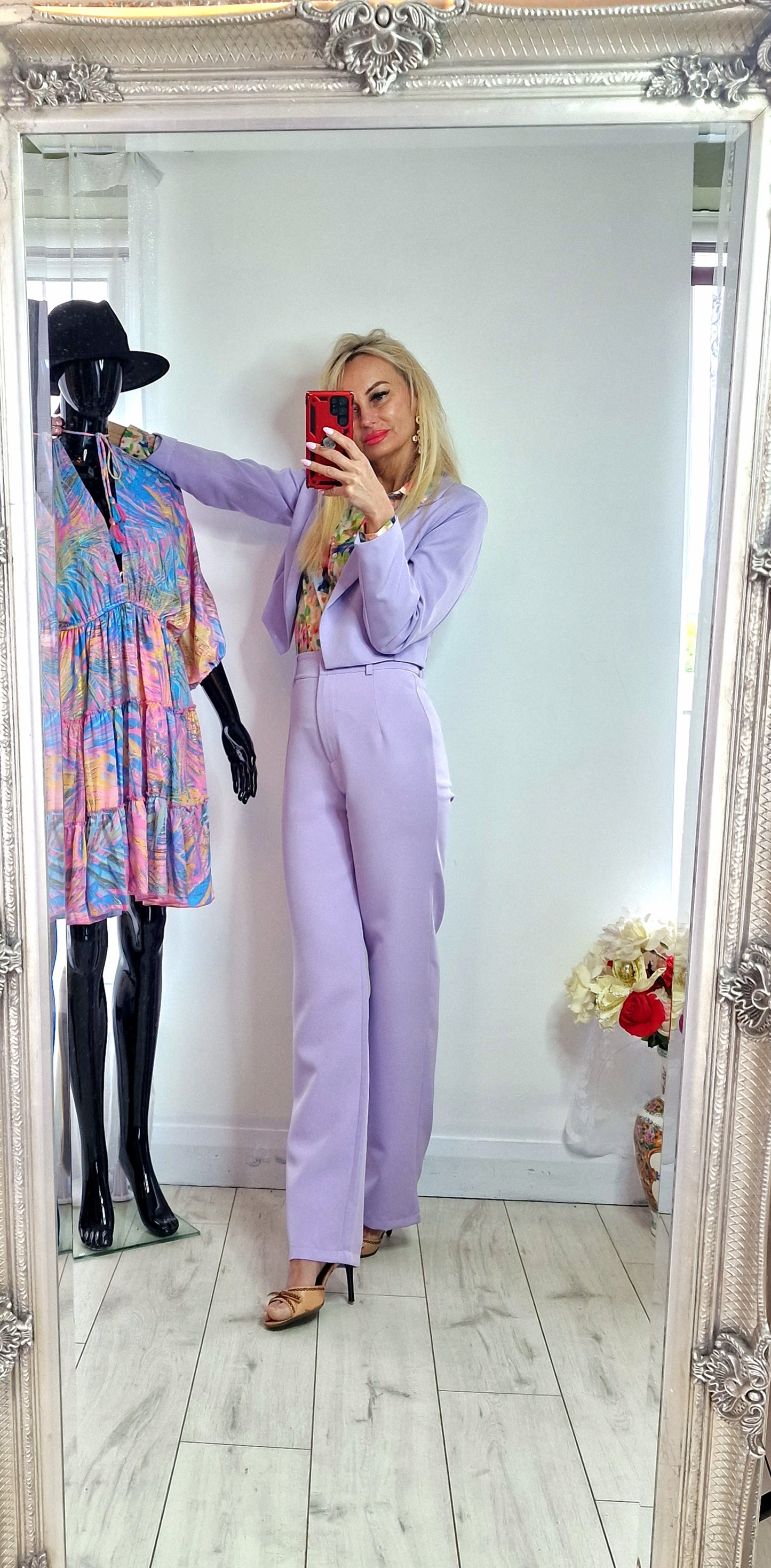 Lilac Trousers France