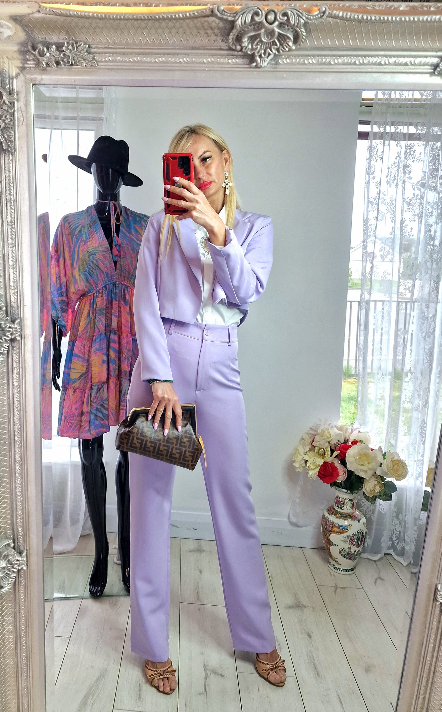 Lilac Trousers France