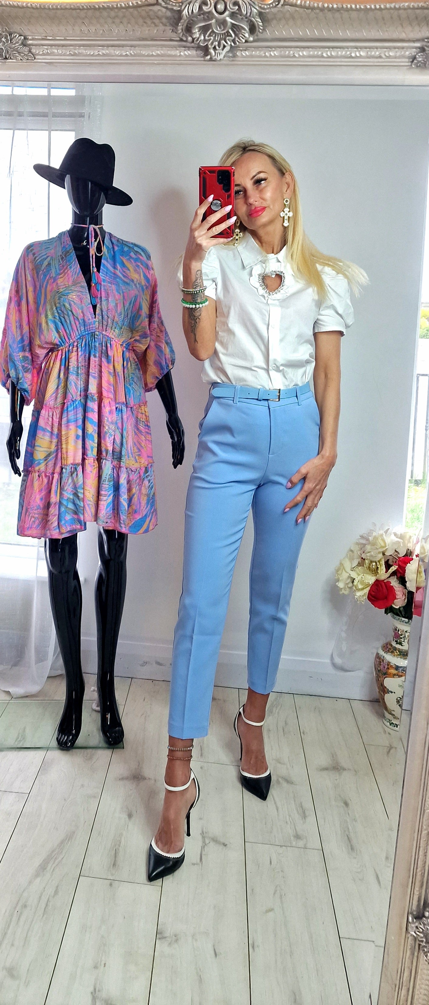 Baby Blue Trousers France