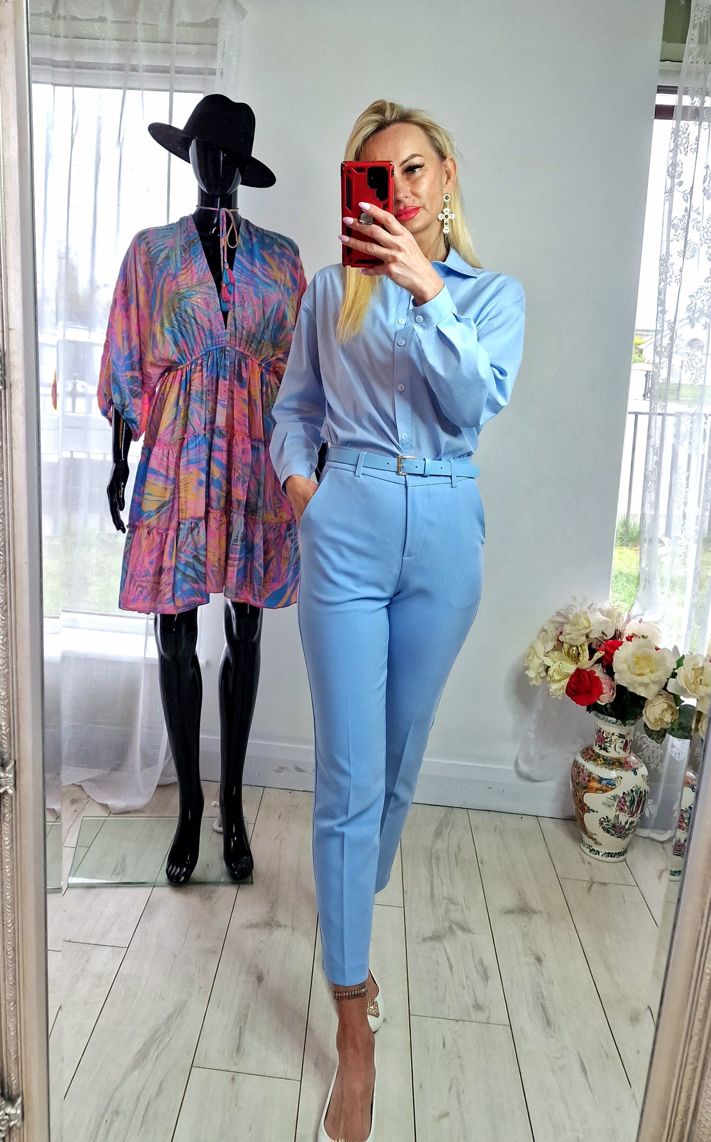 Baby Blue Trousers France