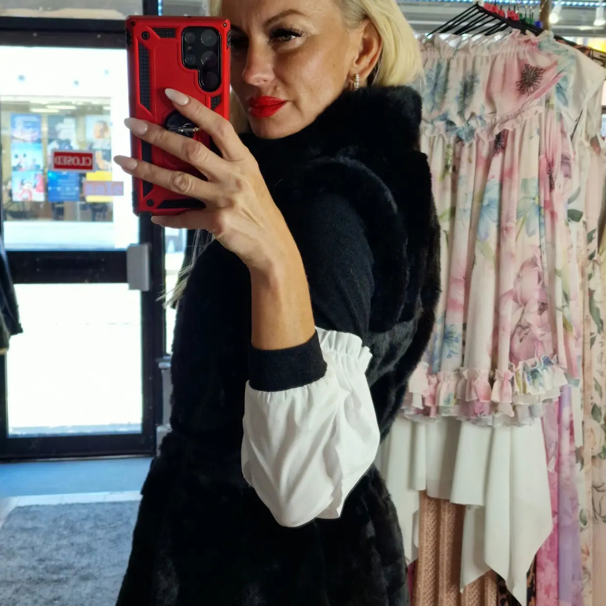 Black Fur Sleeveless Jacket