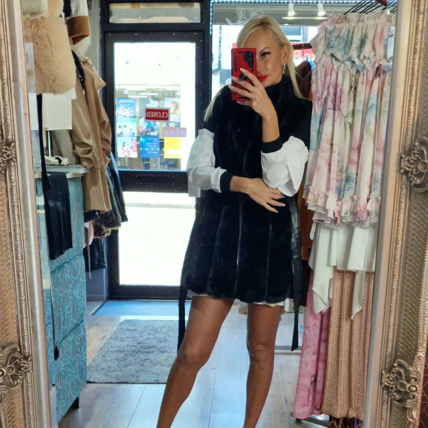 Black Fur Sleeveless Jacket