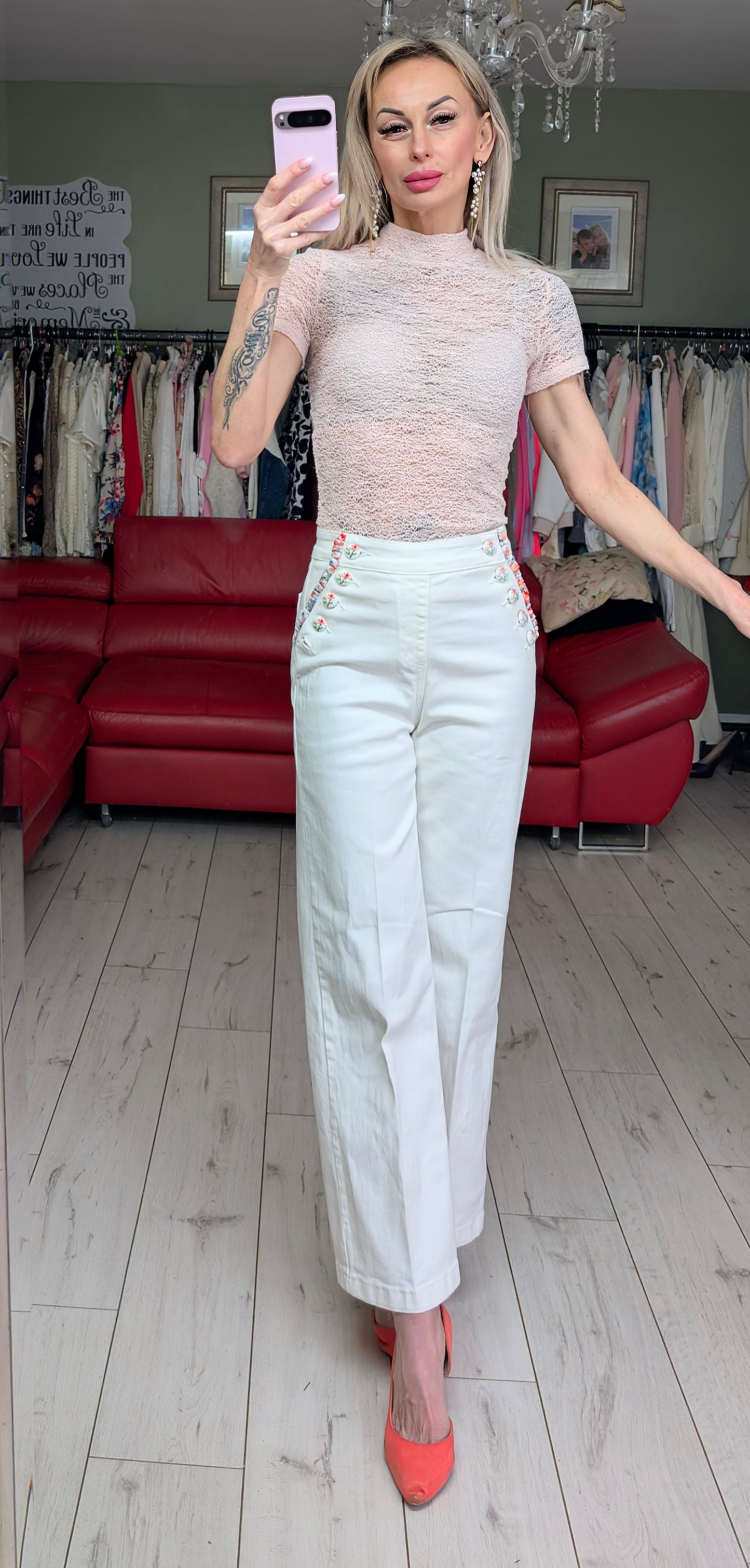 White Denim Trousers With Flowers On The Buttons