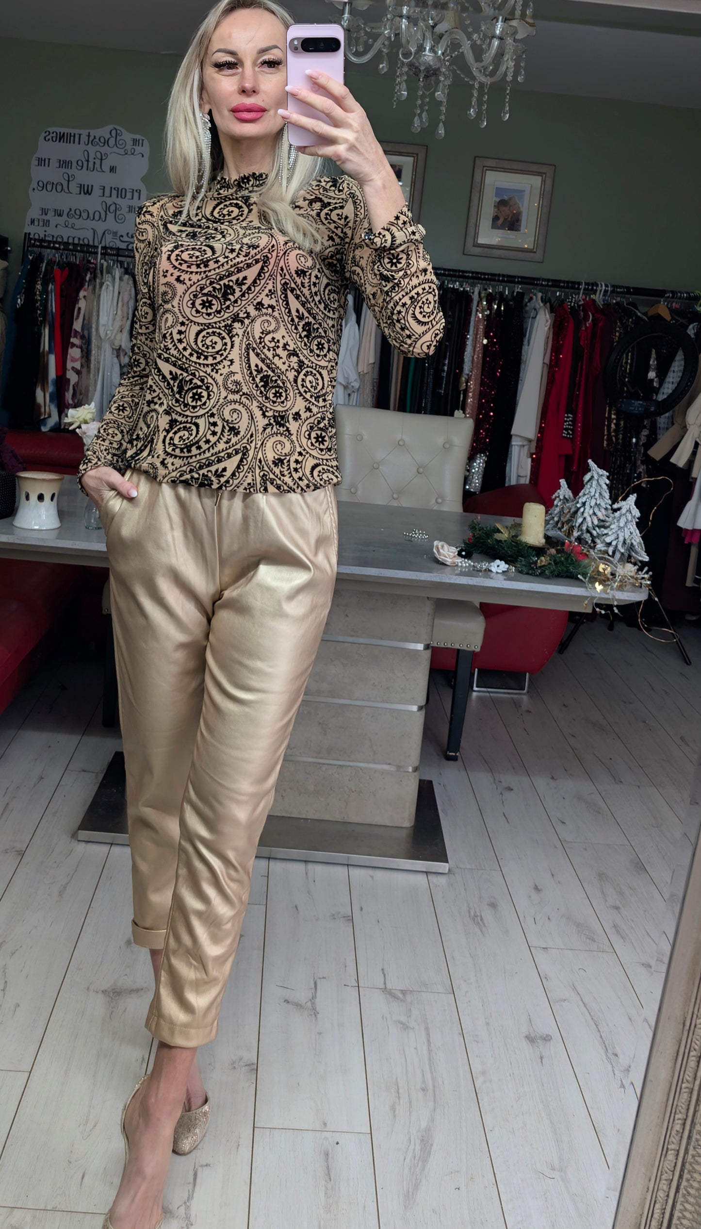Tops In 3 Colours With Velvet Print